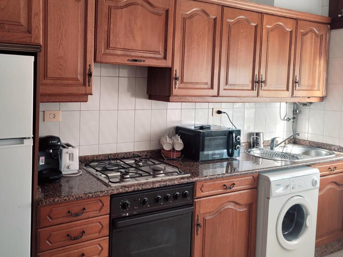 Piso De 3 Habitaciones En Centro De Mino Esterno foto
